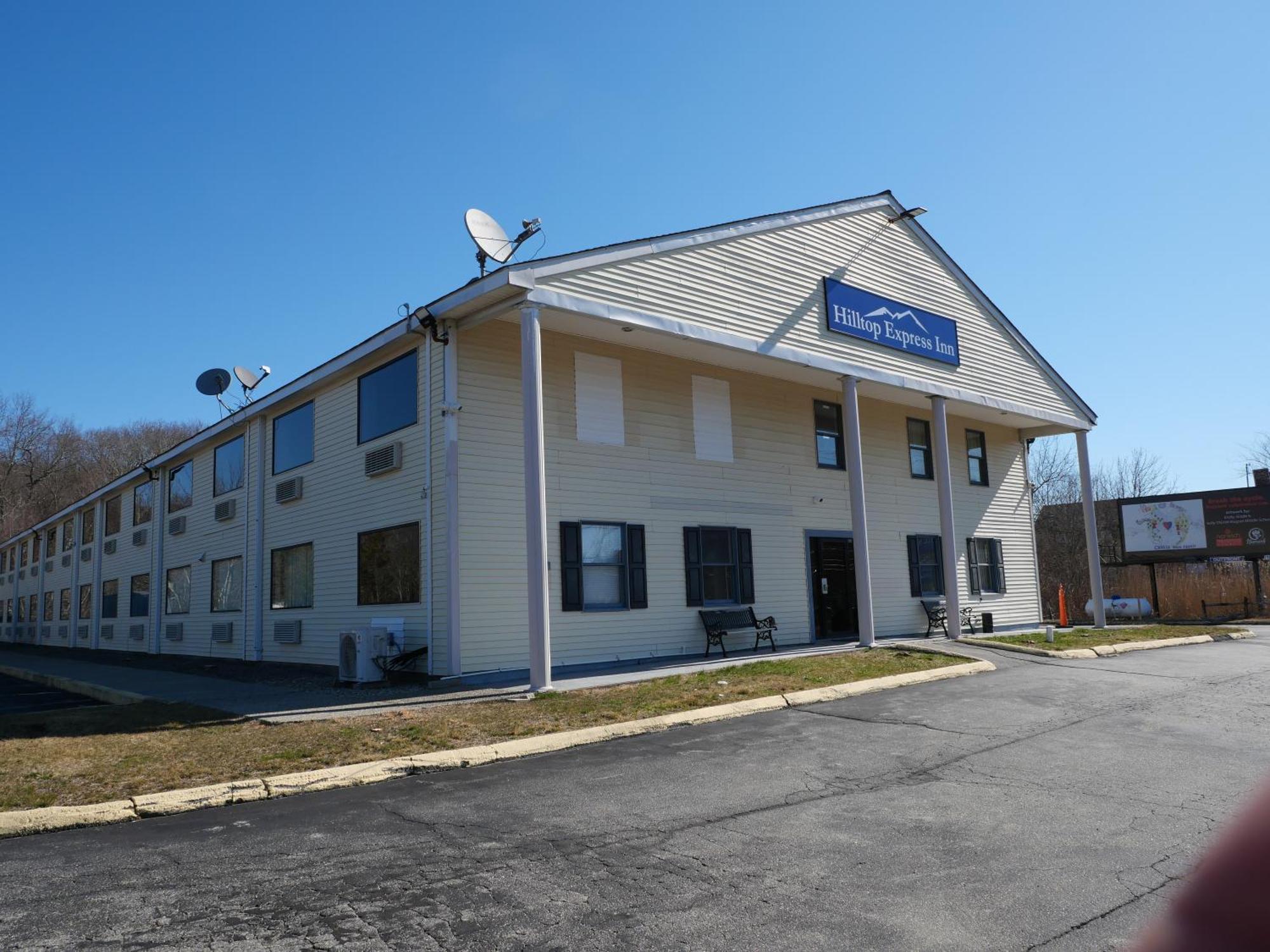 Hilltop Express Inn Groton Exterior foto